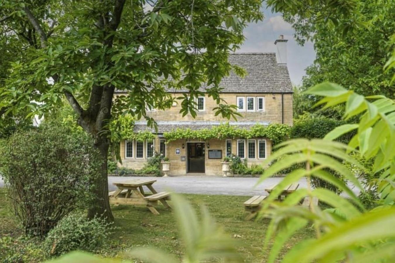 The Vines Hotel Alvescot Buitenkant foto